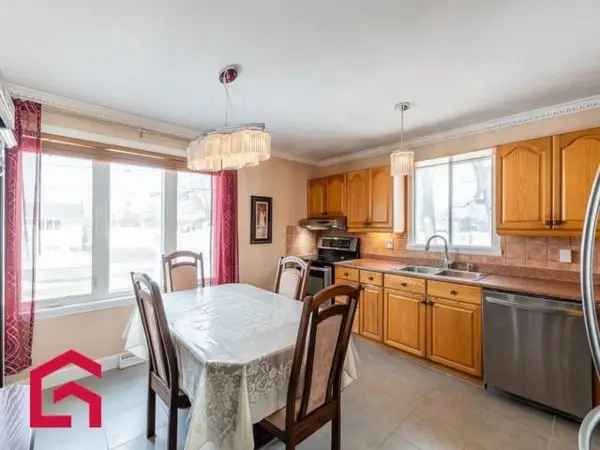 4-Bedroom Bungalow for Sale Montérégie
