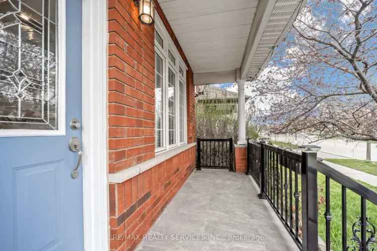 3 1 Bedroom Semi Detached Home in Churchill Meadows