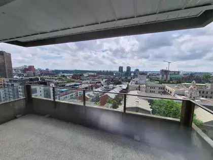 1 room apartment of 53 m² in Montreal