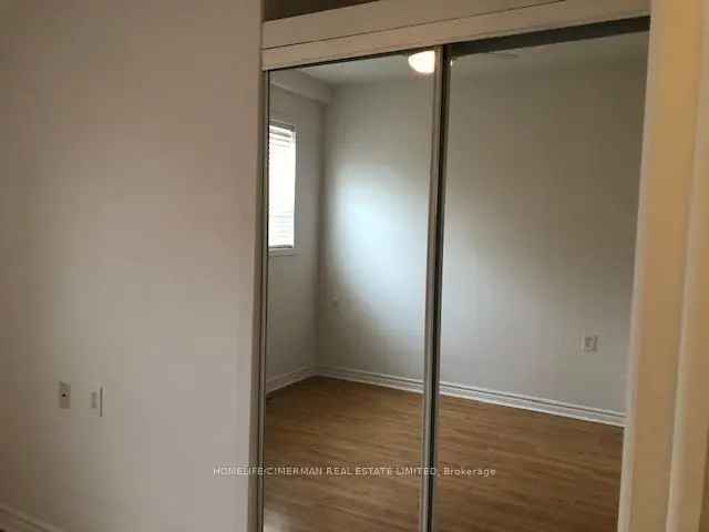 House For Sale in Toronto, Ontario