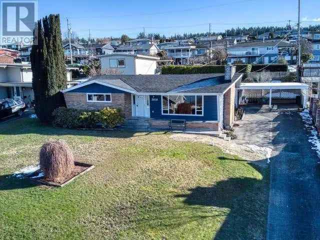 Ocean View Home in Westview Powell River