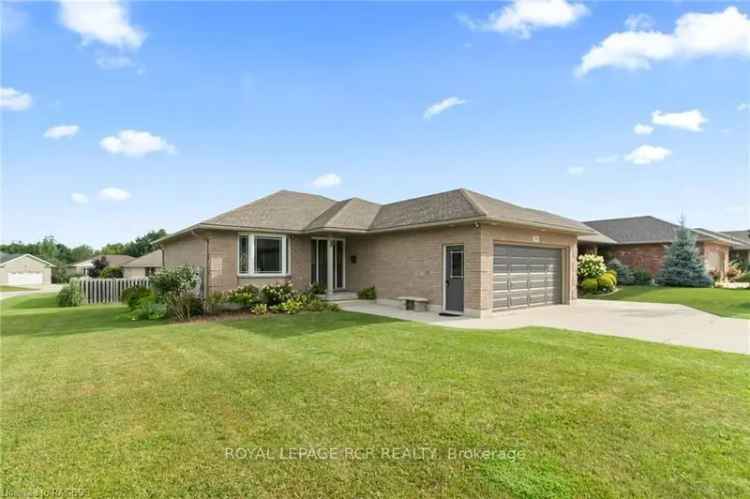 House For Sale in Hanover, Ontario