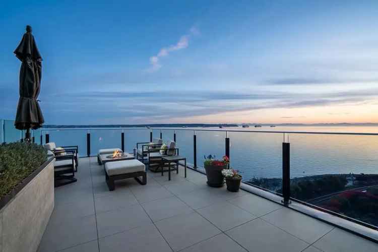 Luxury Dundarave Condo for Sale 2 Beds 1884 Sqft
