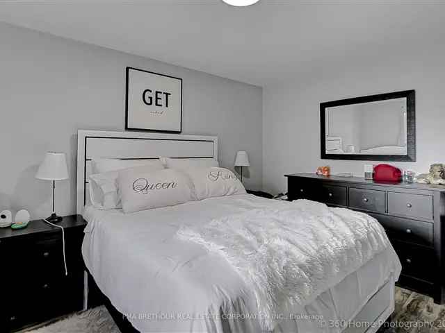 House For Sale in Oshawa, Ontario