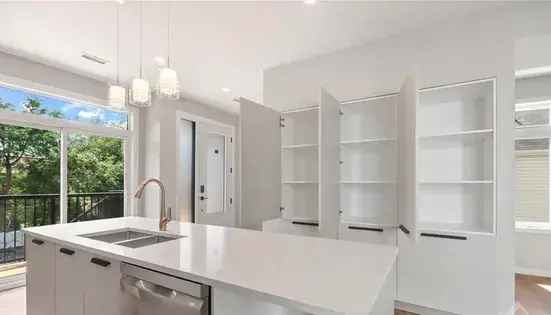 3 rooms apartment of 768 m² in Ottawa