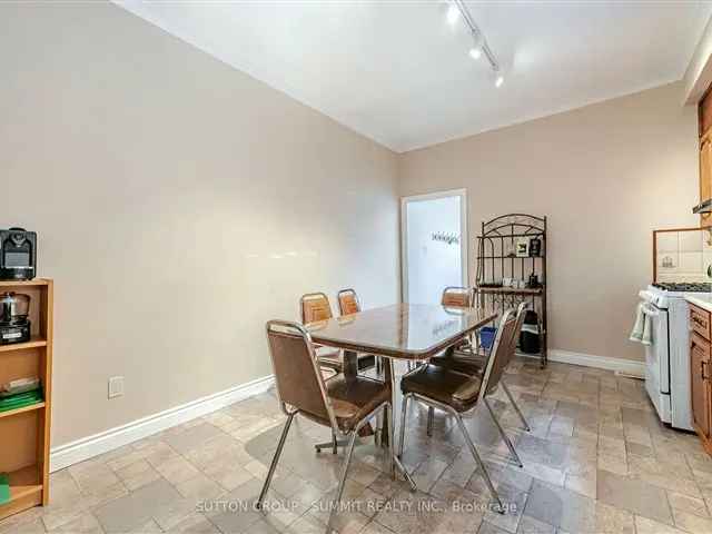 Dovercourt Village Semi-Detached Home 3 Bed 2 Bath Finished Basement