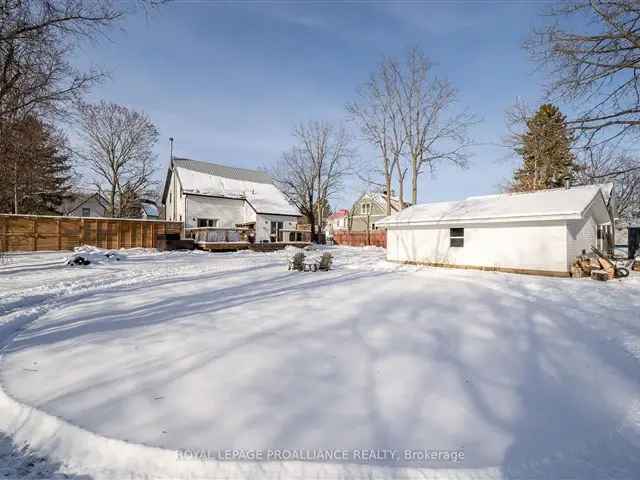 Beautiful Renovated Family Home in Inverary