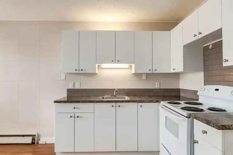 Rent Bachelor and One Bedroom Suites in Camrose with Great Amenities