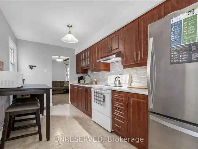 House For Sale in Welland, Ontario