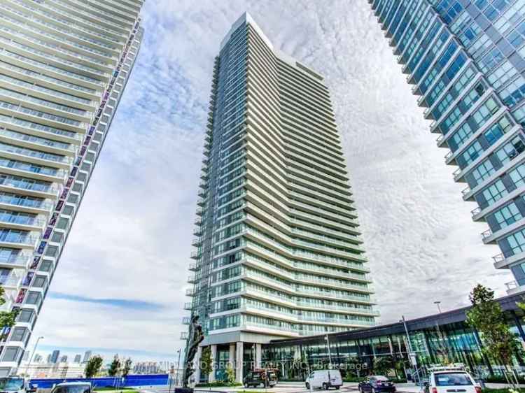 Luxury 1+Den Condo in Bayview Village