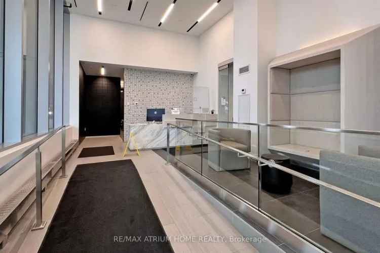 Luxury Penthouse Condo at Citylights On Broadway