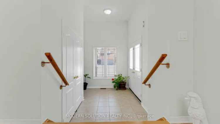Aurora Bayview Northeast 2-Story Home - 3000 Sq Ft - Updated Kitchen - Finished Basement