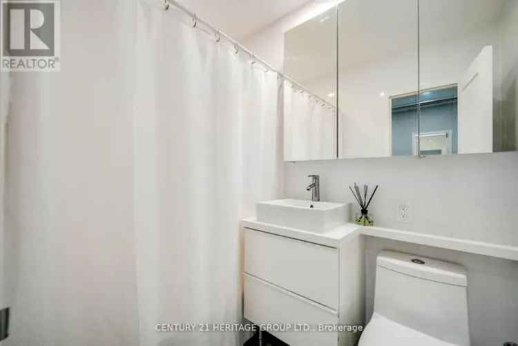 Apartment For Sale , Toronto, Ontario