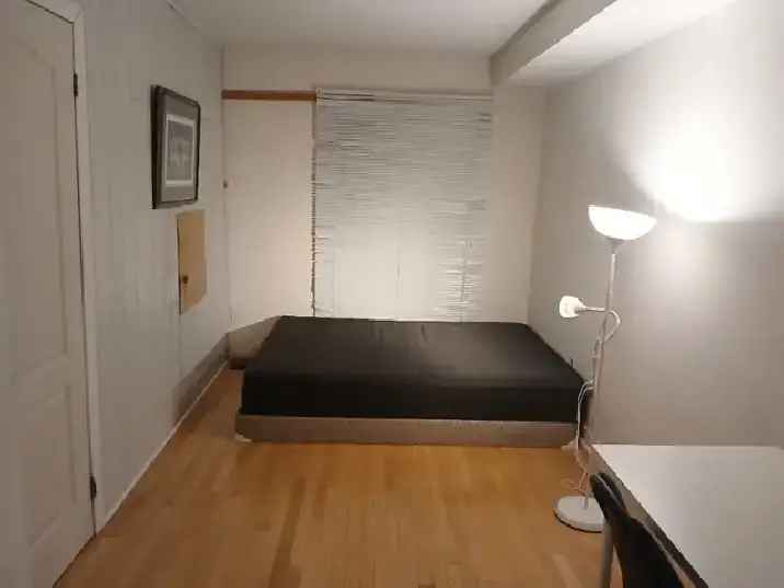 Bedroom for rent