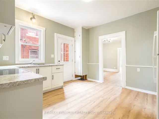 Duplex For Sale in Brantford, Ontario