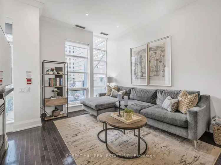 Granby Street Condo Townhome 2 Bed 3 Bath Steps to Subway U of T