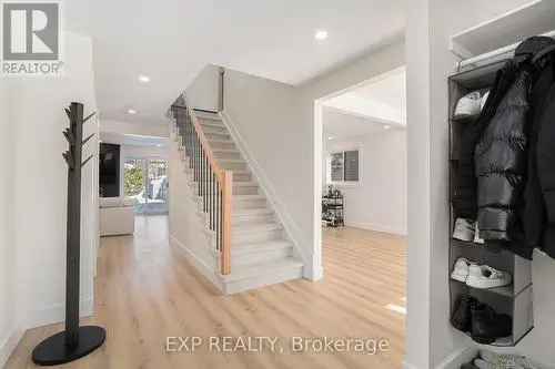 Luxury 4-Bed 4-Bath Home in Barrhaven