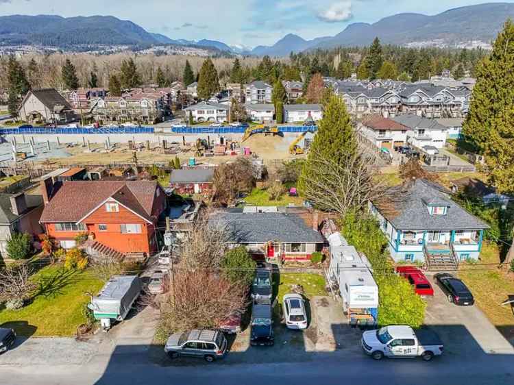 3 Bedroom Single Family Home Near Transit and Schools