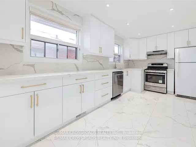 House For Sale in 24, Baybrook Crescent, Toronto, Ontario