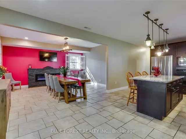 House For Sale in Thames Centre, Ontario