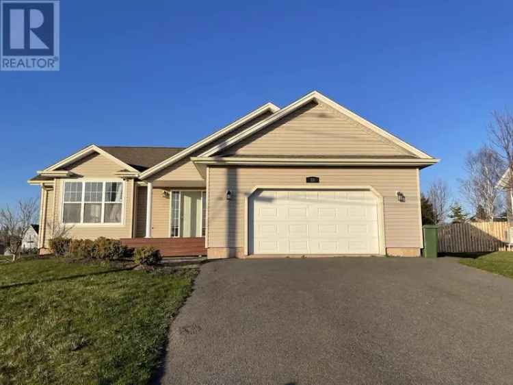 Spacious Rancher House with Separate Suite in Stratford