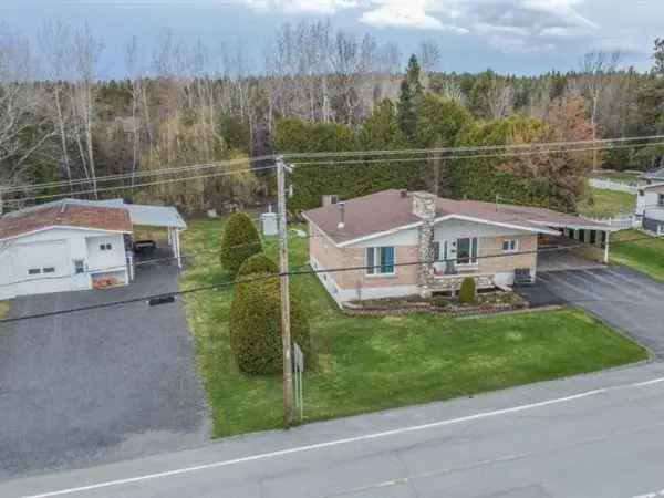 Saint Georges Bungalow 4 Bedrooms Large Garage Family Home