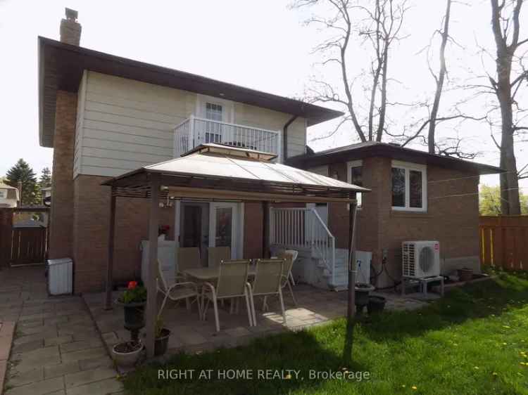 House For Sale in Oshawa, Ontario