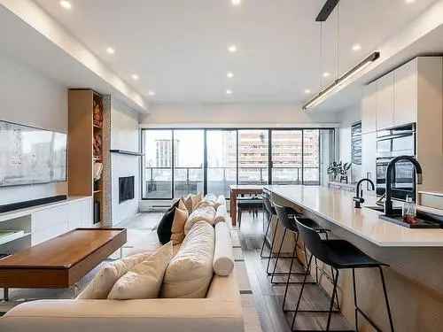 Luxury Penthouse Townhouse in Vancouver CBD