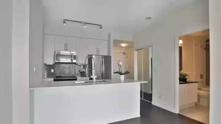 Rent One Bedroom Unit in Mississauga with Great View and Amenities