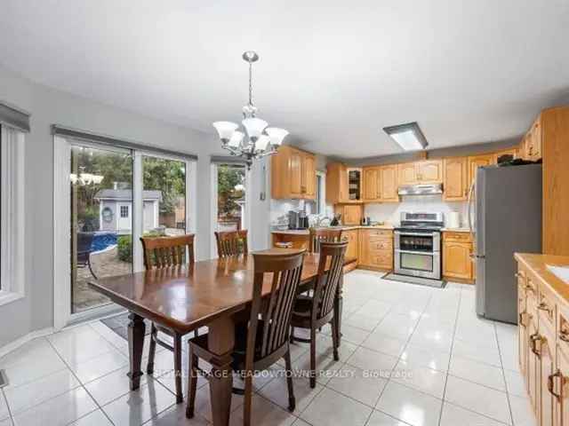 Executive Home Caledon East 4 Bedrooms 3 Baths Saltwater Pool