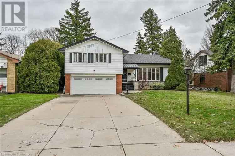 Lease Spacious House in King's Forest Neighbourhood with Yard