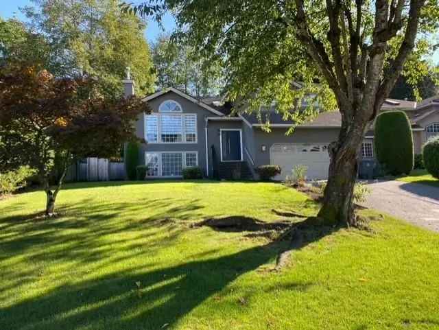 2700 Sqft Renovated House 3 Bed 25 Bath South Surrey Family Home