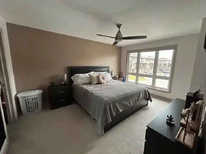 3-bedroom townhome for rent in Orleans - 308 Rainrock Cr.