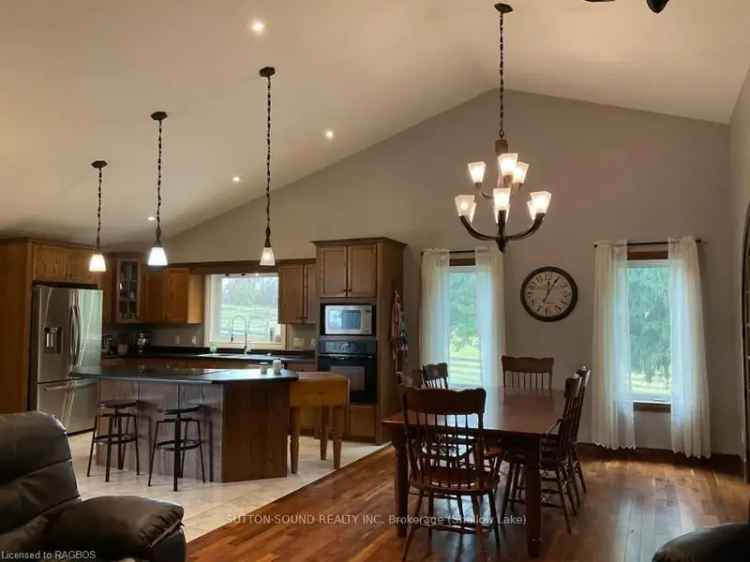 House For Sale in Chatsworth, Ontario