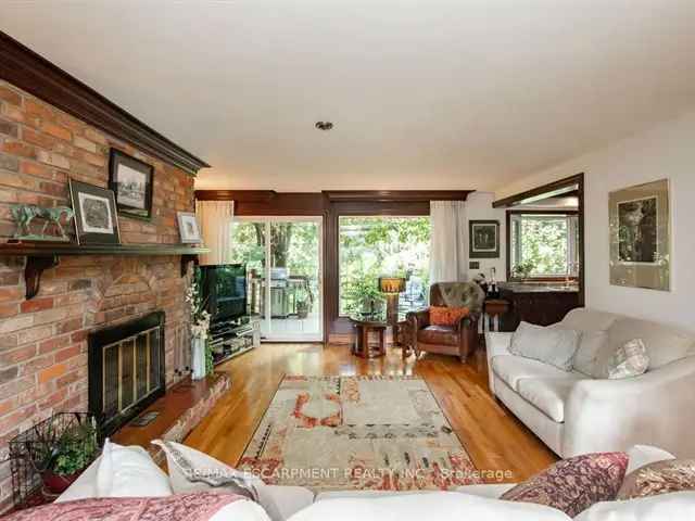 Charming 4-Bedroom Home in Old Ancaster