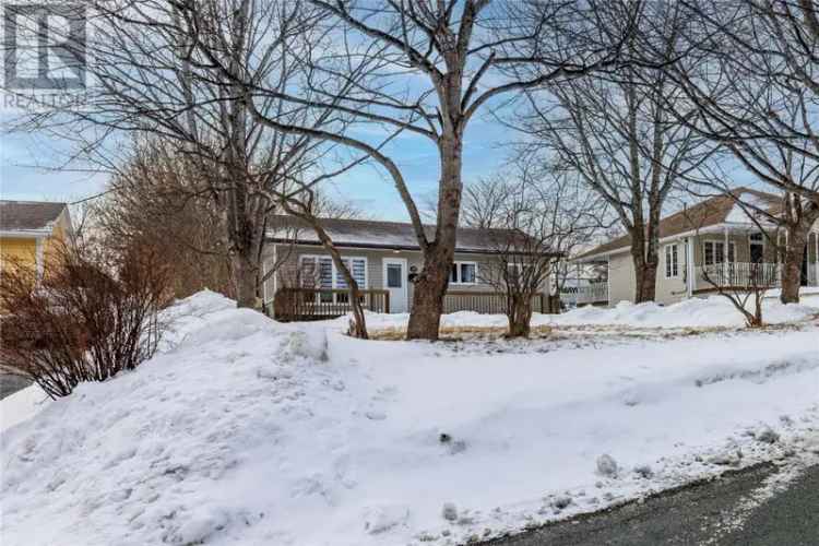 Cozy Home in Conception Bay South - Ideal for First-Time Homebuyers and Investors