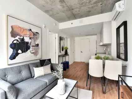 1 room apartment of 58 m² in Montreal