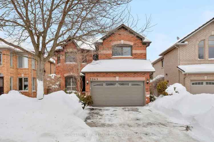 House For Sale in 2243, Vista Oak Road, Oakville, Ontario