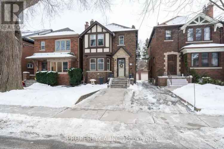 Spacious Tudor Home Yonge Lawrence 3 1 Beds 3 Baths Finished Basement