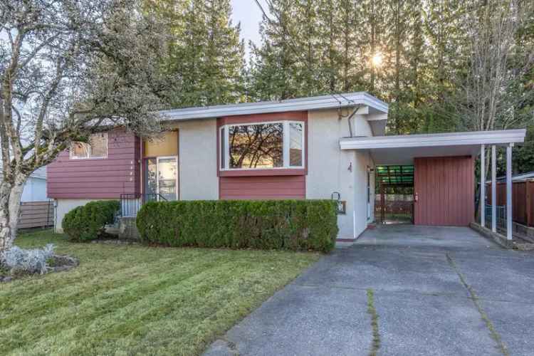 Buy house in Agassiz with 3 bedrooms and significant development potential