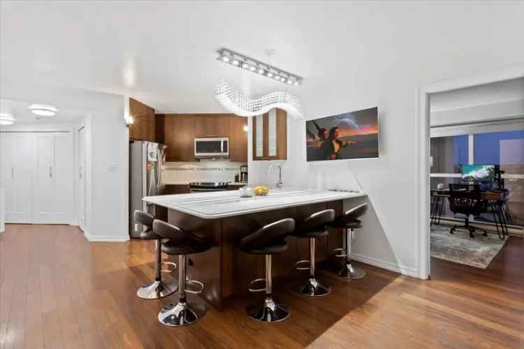 Yaletown Condo for Sale Stunning Views 2 Bed 2 Bath