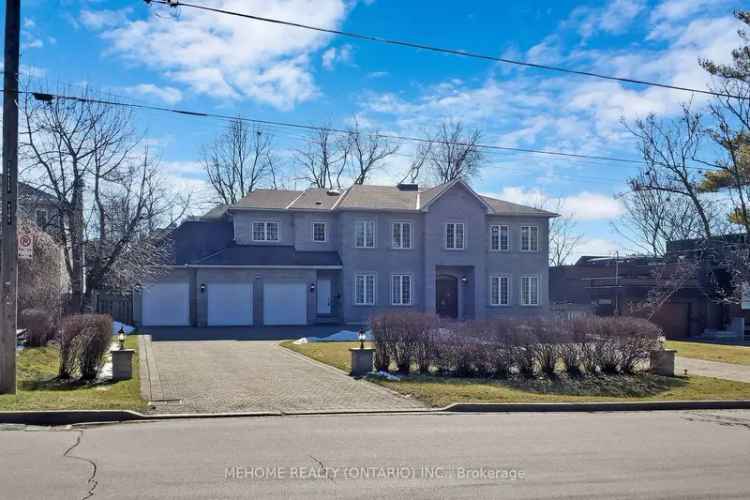 House For Sale in Toronto, Ontario