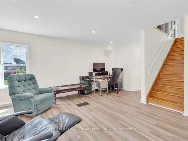 House For Sale in Marmora and Lake, Ontario