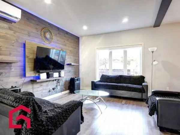 Spacious Contemporary House for Sale in Saint Jerome