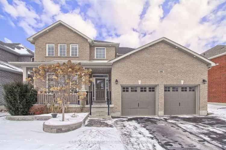 Beautiful 4 Bedroom Home Near Lake Simcoe