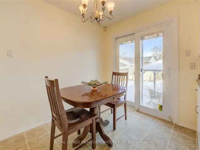 House For Sale in Kitchener, Ontario