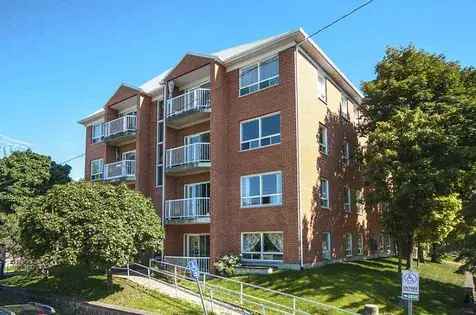 2 rooms apartment of 73 m² in Quebec