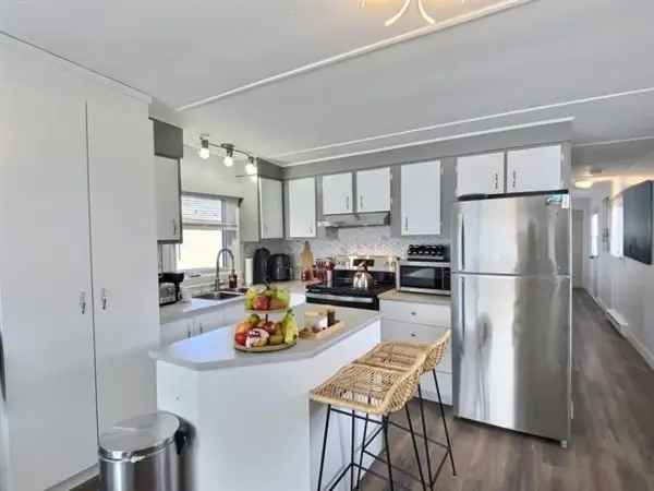 Mobile Home for Sale 2 Bedrooms Renovated