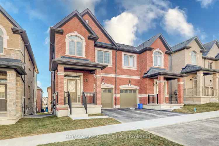 House For Sale in Pickering, Ontario