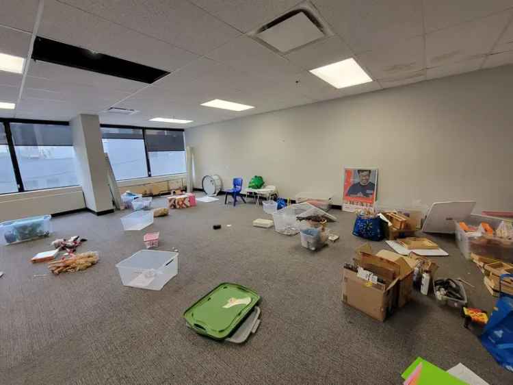 Office For Sale in Redcliff, Alberta